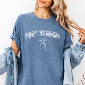 praying mama t shirt